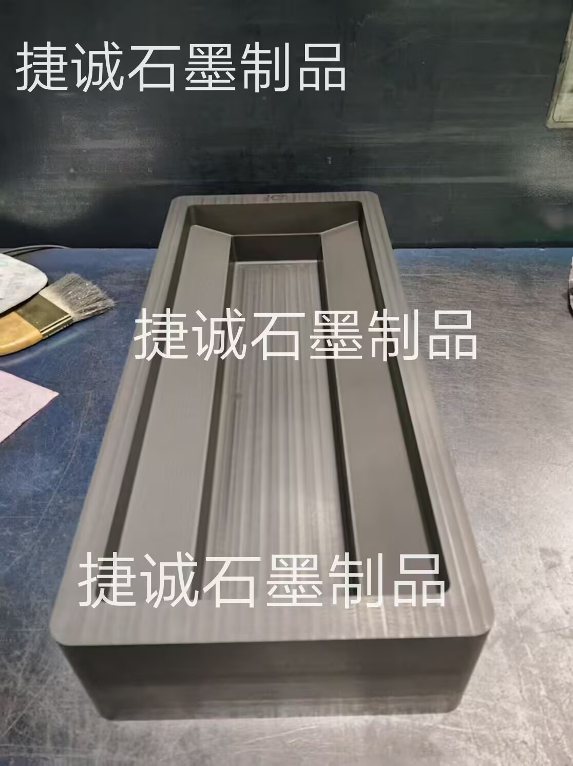 石墨油槽，鑄錠石墨油槽，高純石墨油槽，多槽石墨油槽，耐高溫石墨油槽，金銀鑄錠石墨模具，石墨油槽石墨鑄錠槽，石墨油槽生產(chǎn)廠家